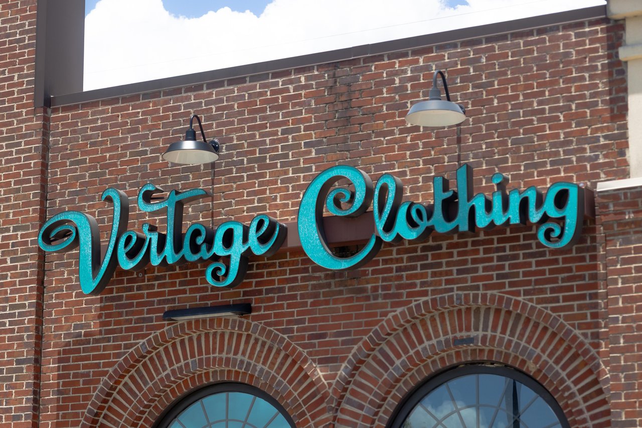 Vertage Clothing storefront on Perkins Road in Baton Rouge